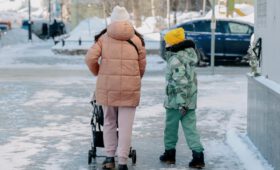 Профсоюзы оценили нехватку денег у семей на ипотеку по рыночным ставкам